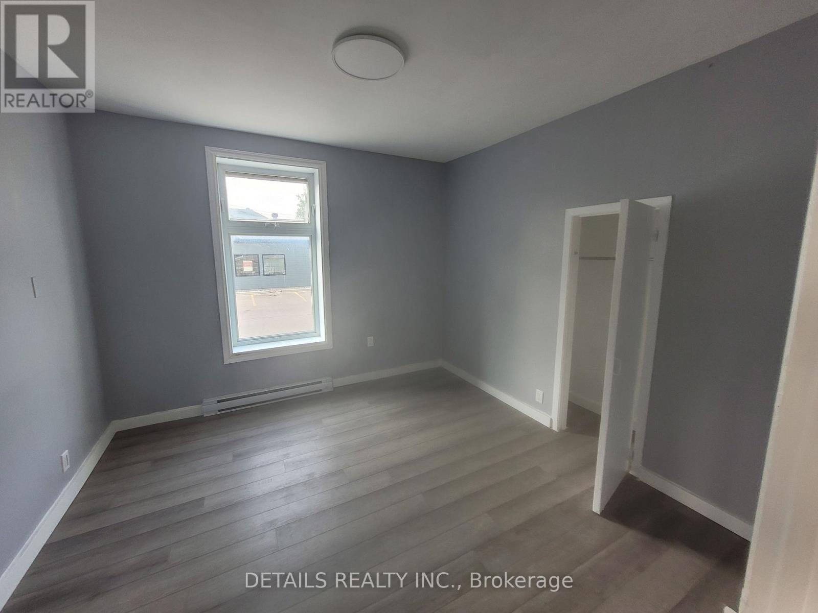 4559 STE CATHERINE STREET - 8