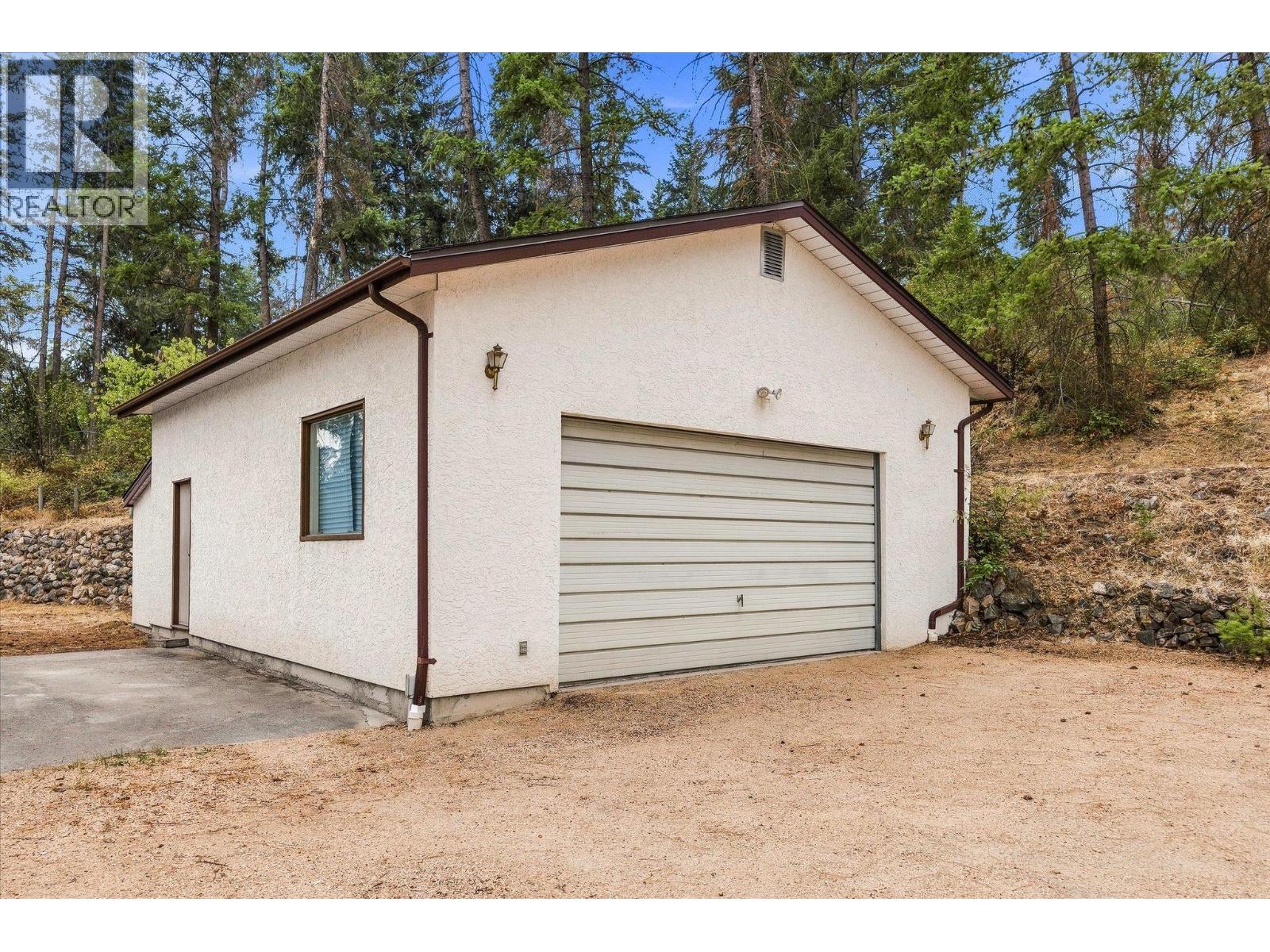  11211 Roberts Road, Lake Country