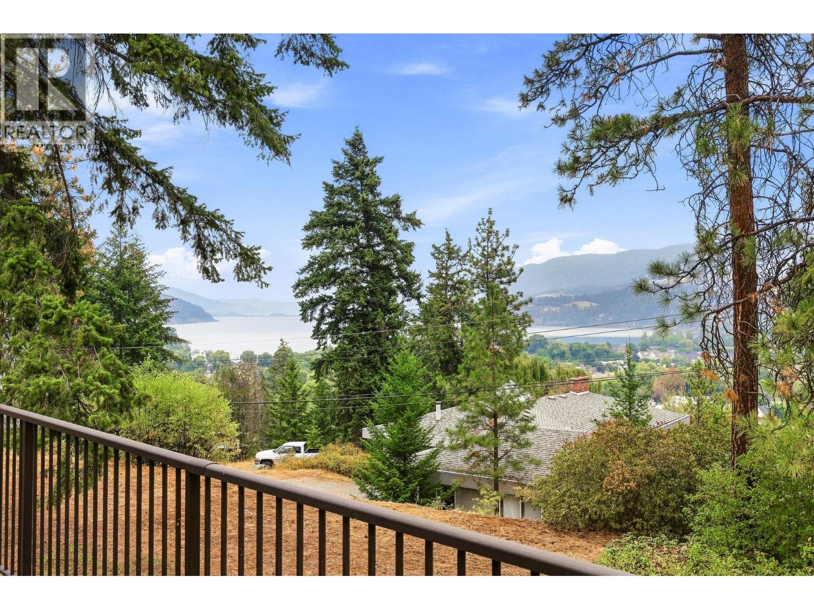  11211 Roberts Road, Lake Country