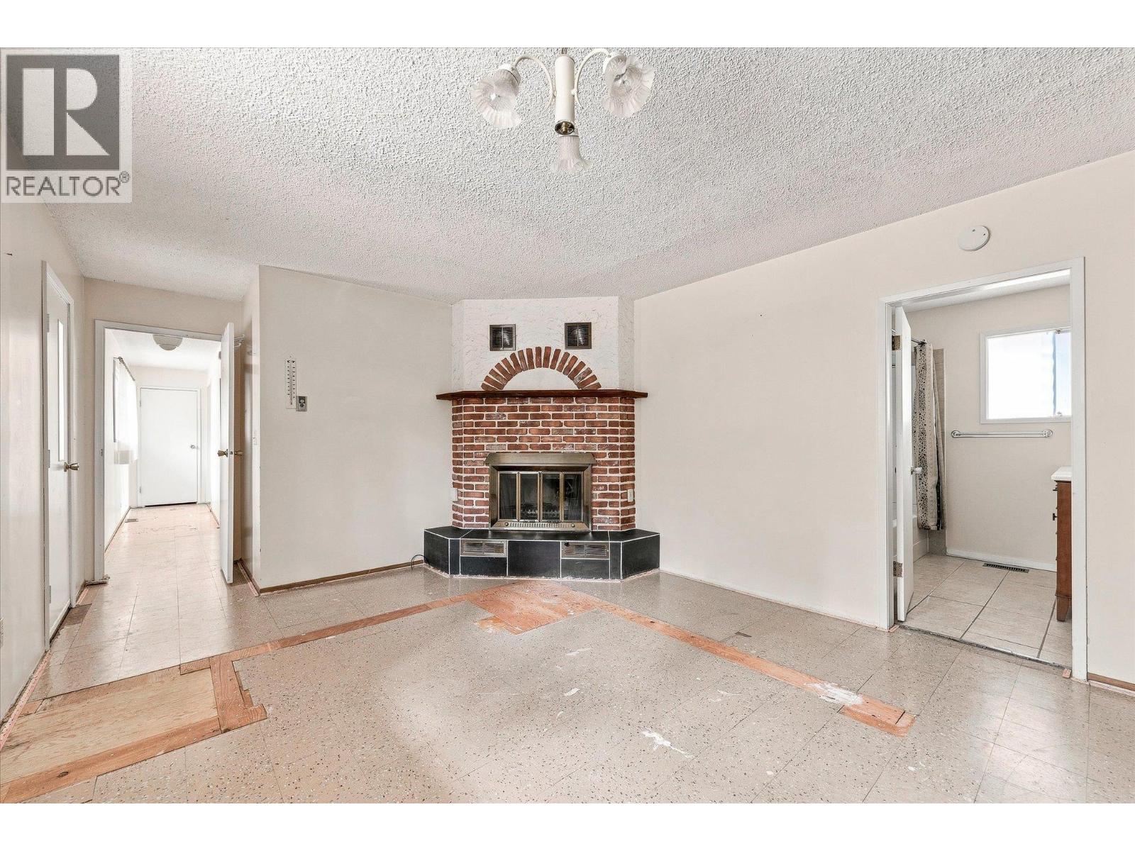  11211 Roberts Road, Lake Country