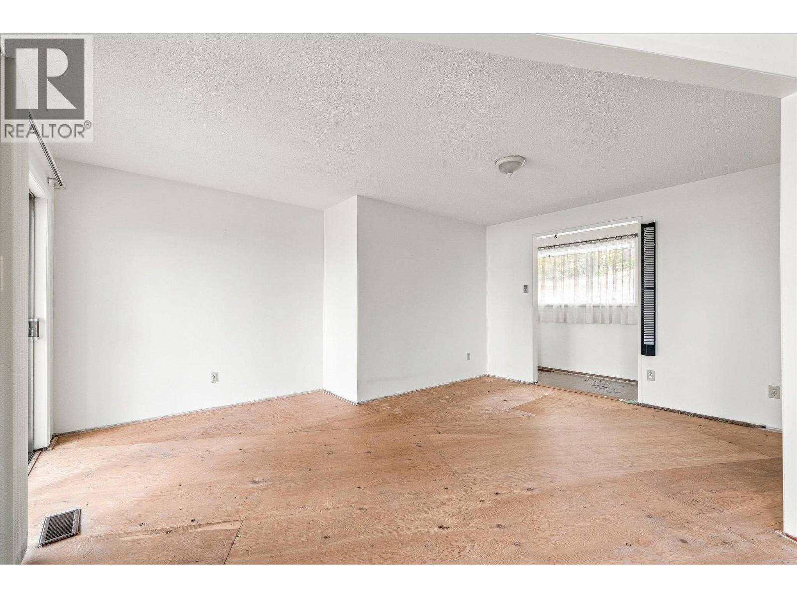  11211 Roberts Road, Lake Country