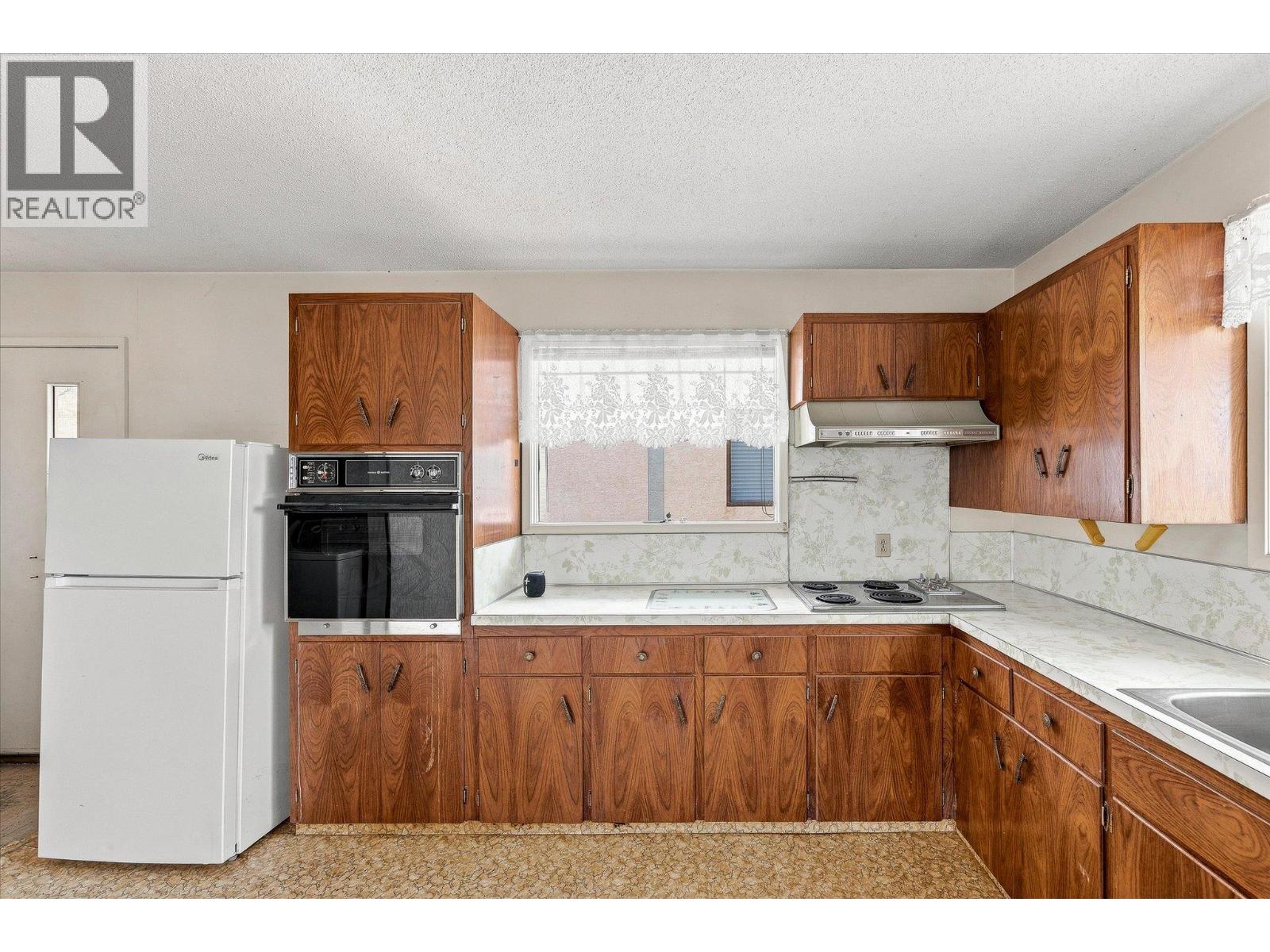  11211 Roberts Road, Lake Country