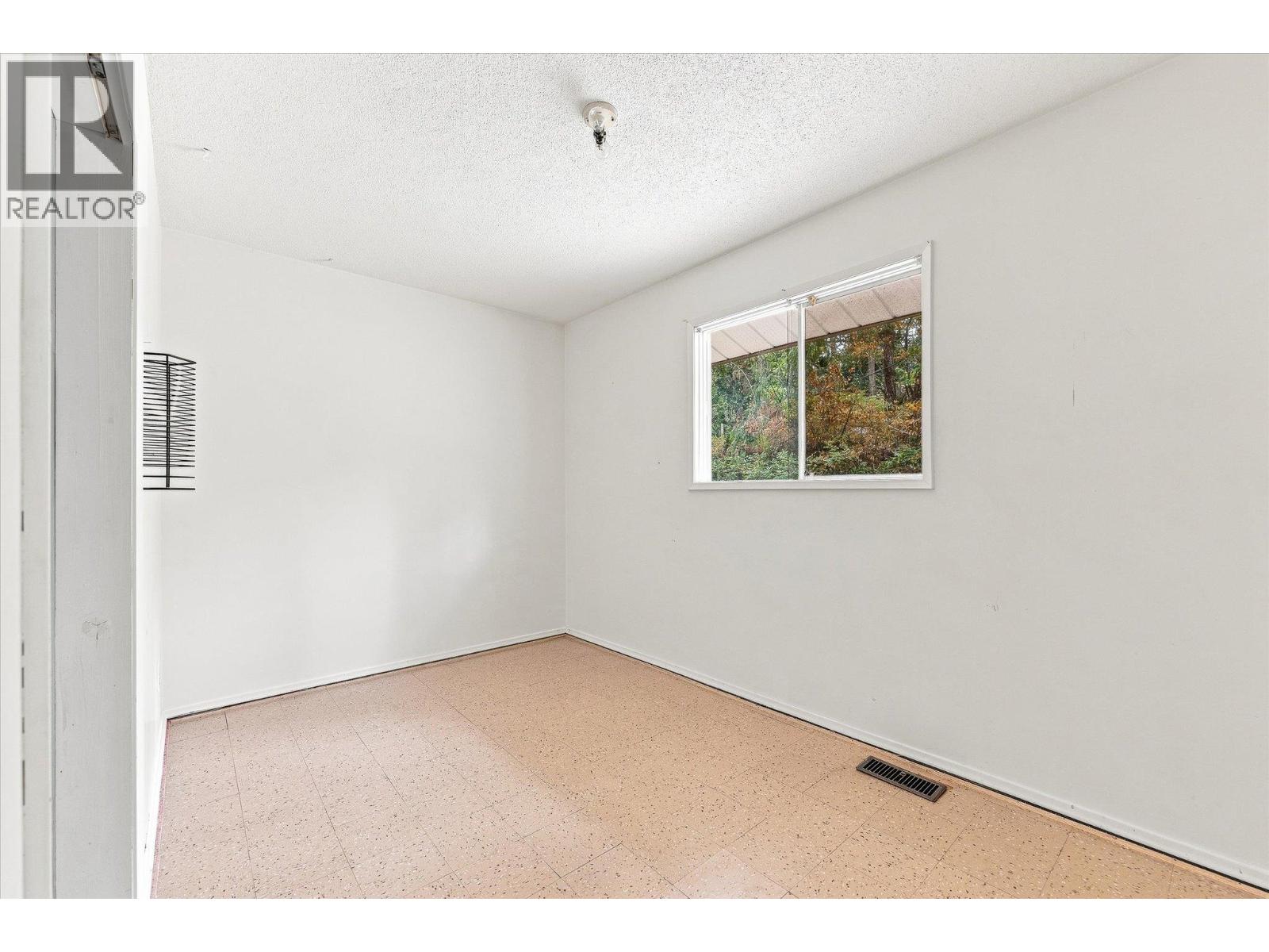  11211 Roberts Road, Lake Country