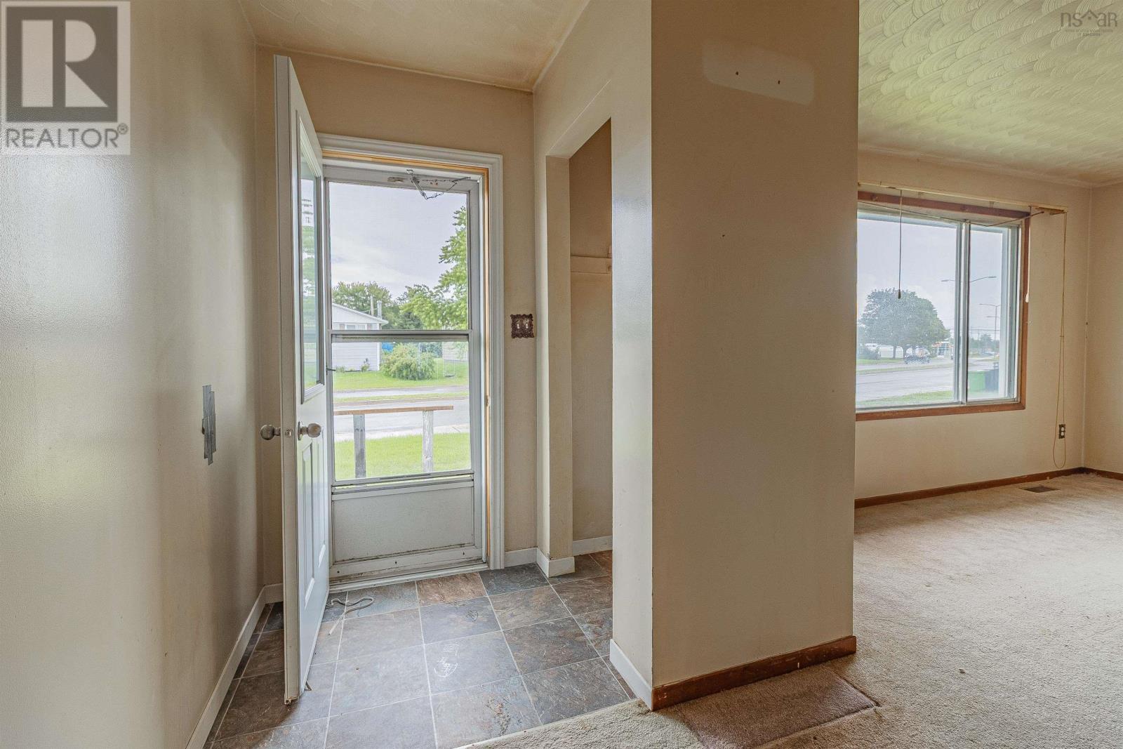 11 Tamarac Drive - 8