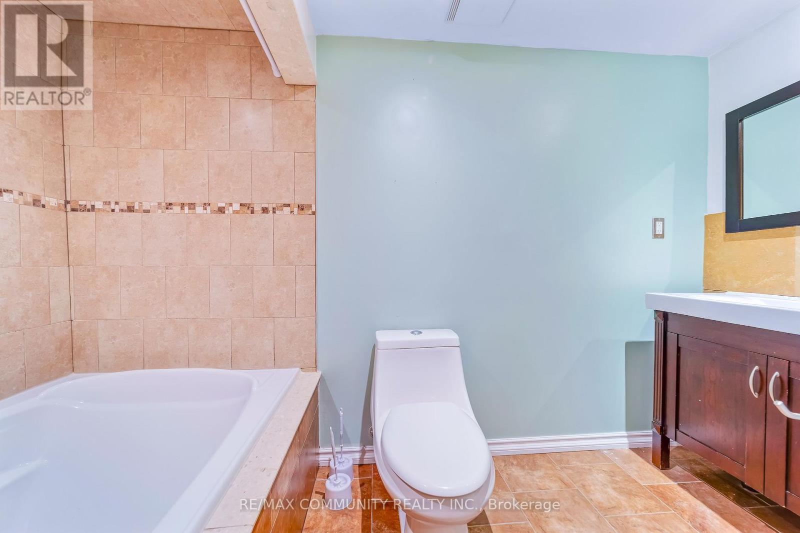 5154 AURORA ROAD - Image 24