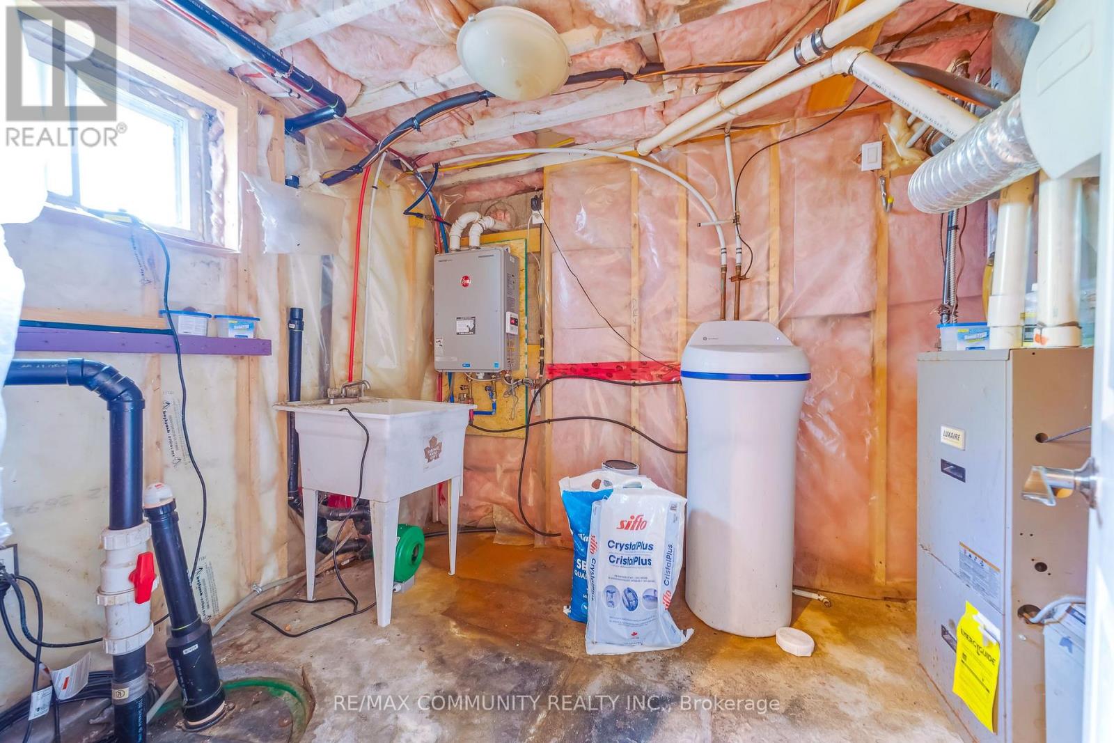 5154 AURORA ROAD - Image 25