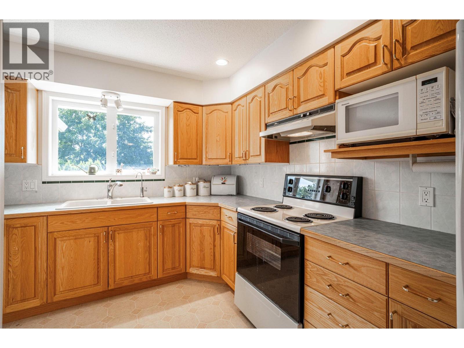 5804 Richfield Drive - Image 14
