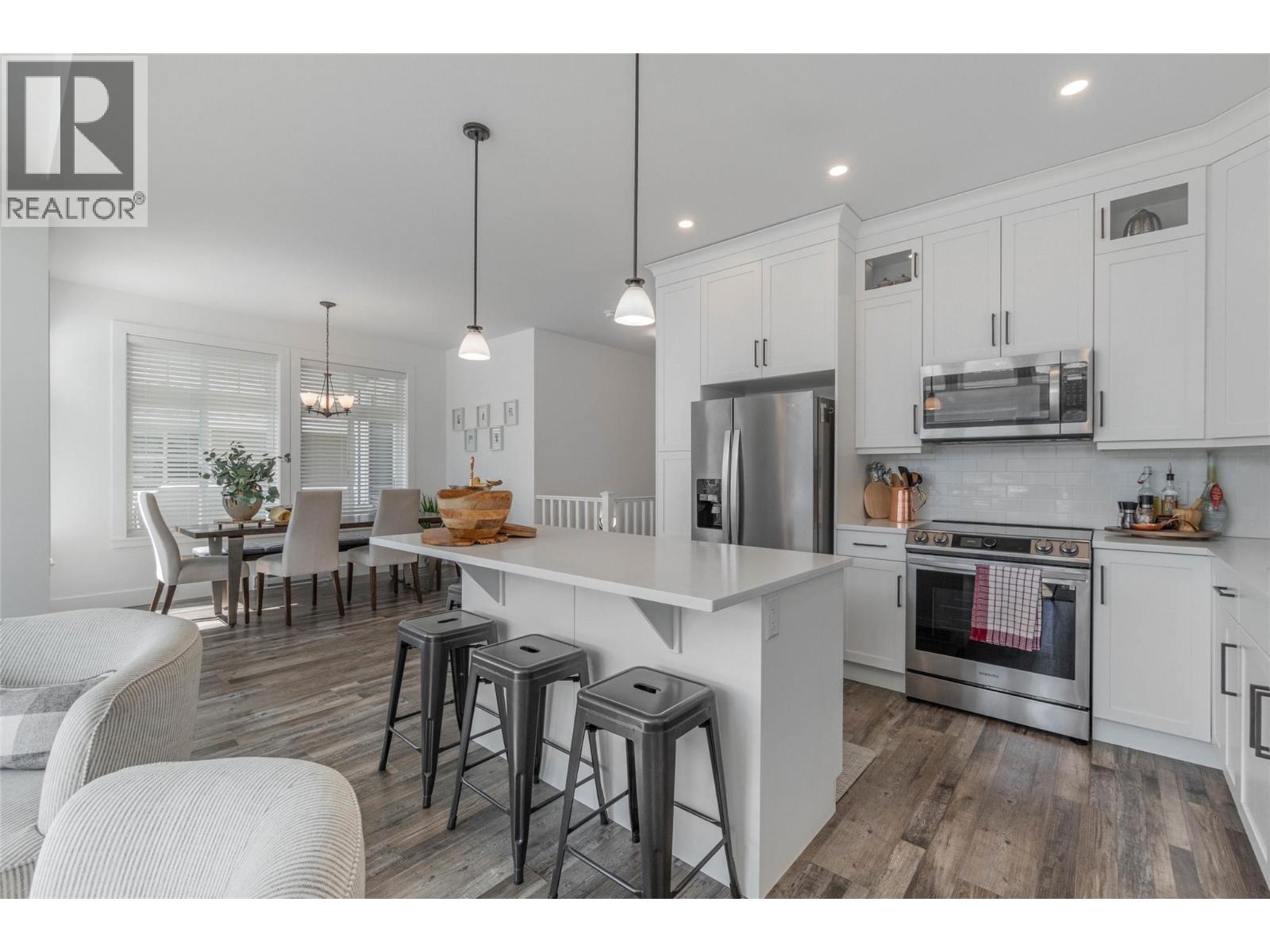 252 2450 Radio Tower Road, Oliver