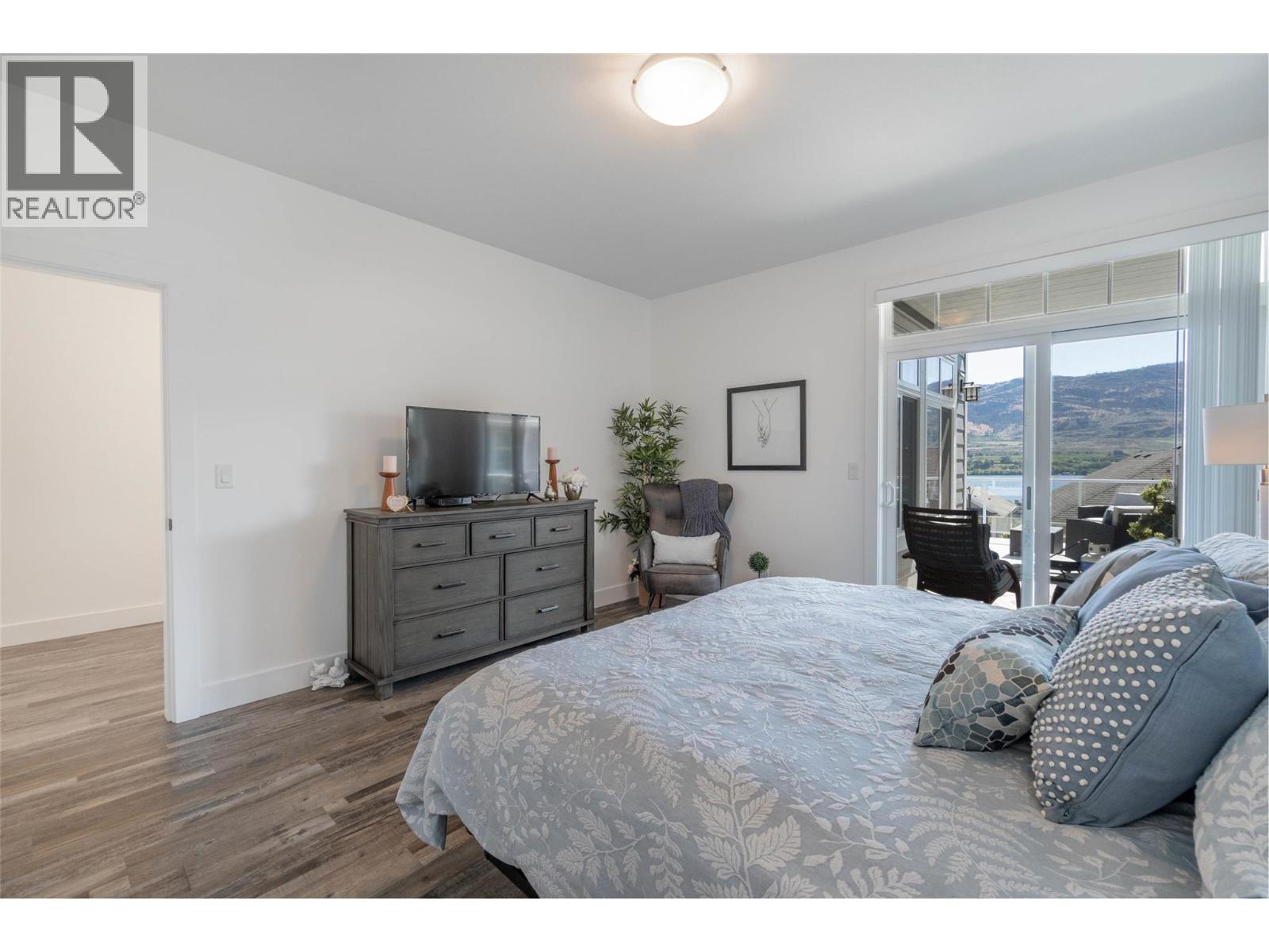 252 2450 Radio Tower Road, Oliver