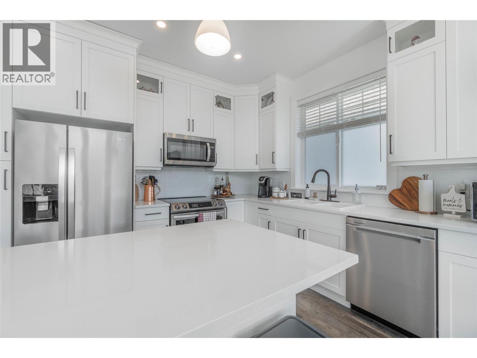 252 2450 Radio Tower Road, Oliver