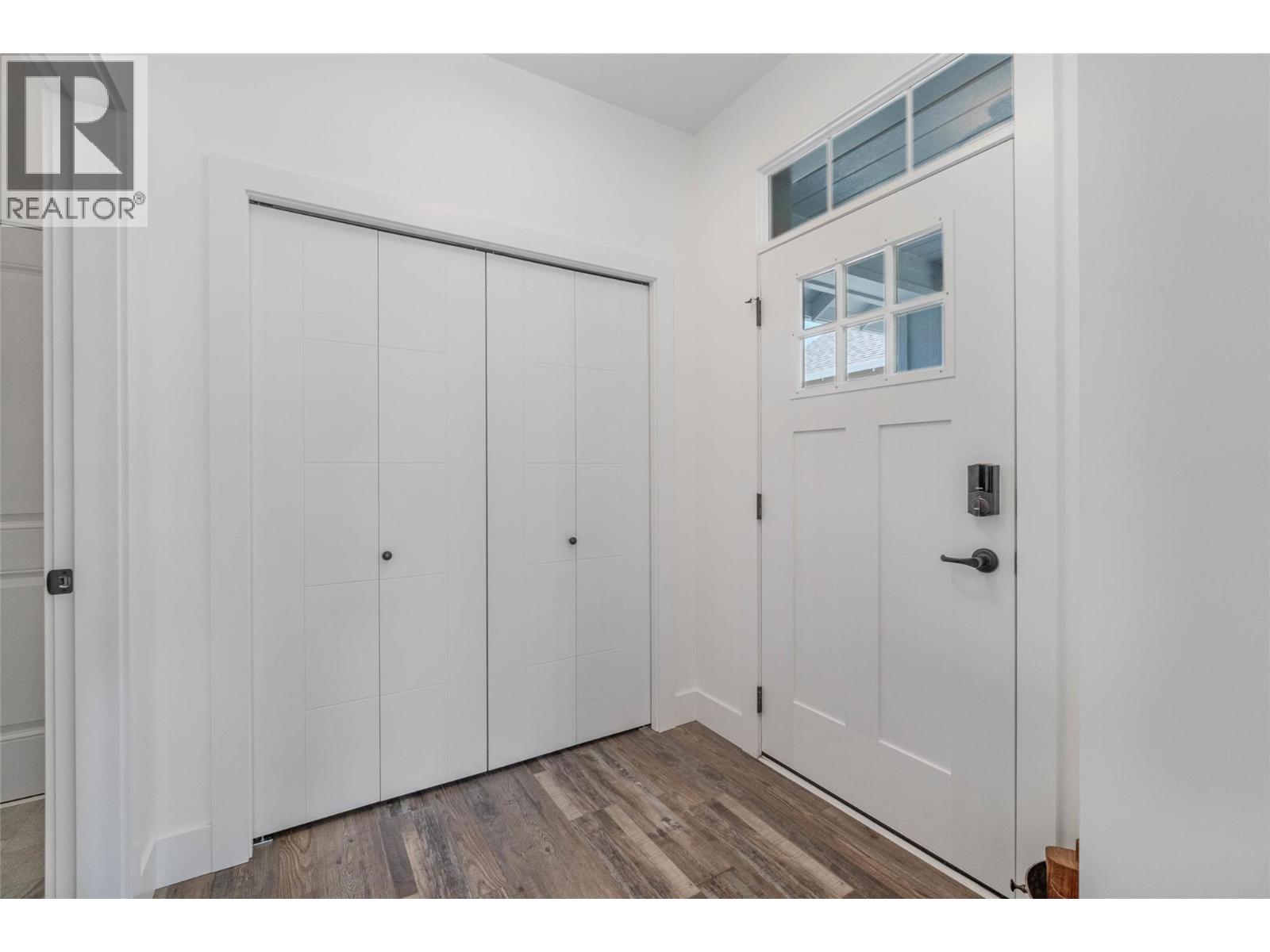 252 2450 Radio Tower Road, Oliver