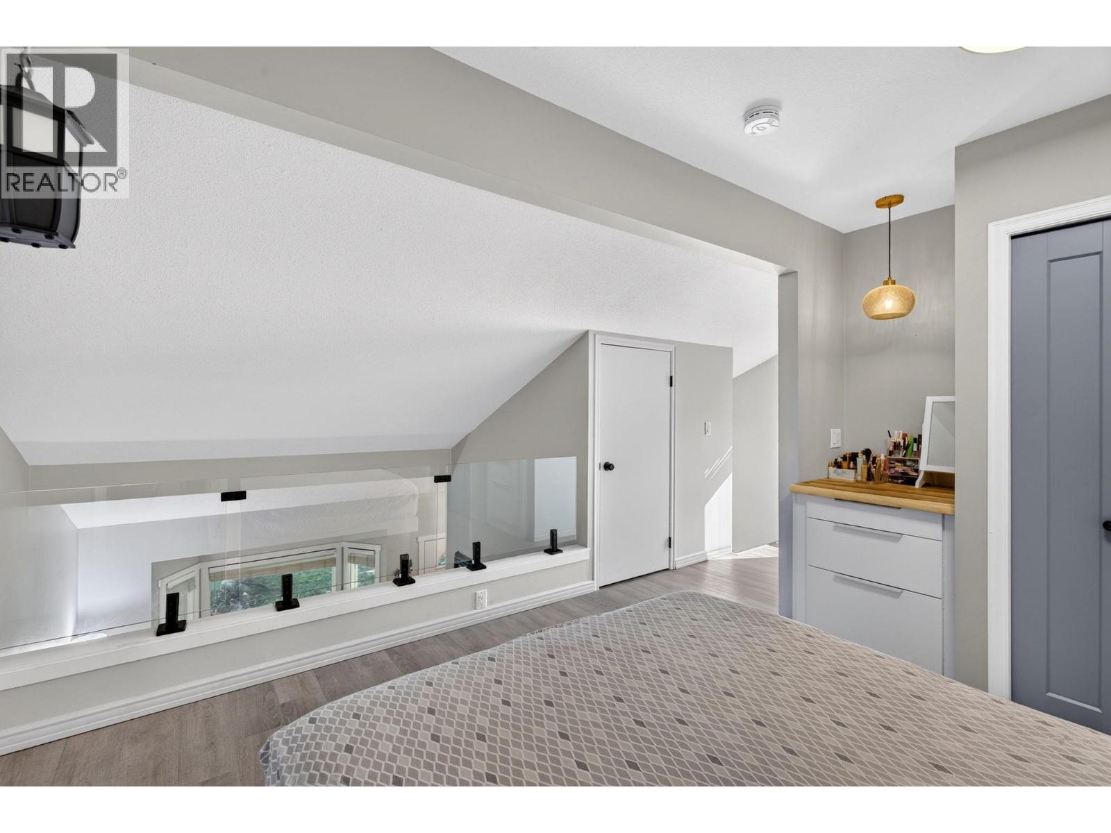 #104 3155 Gordon Drive - 26
