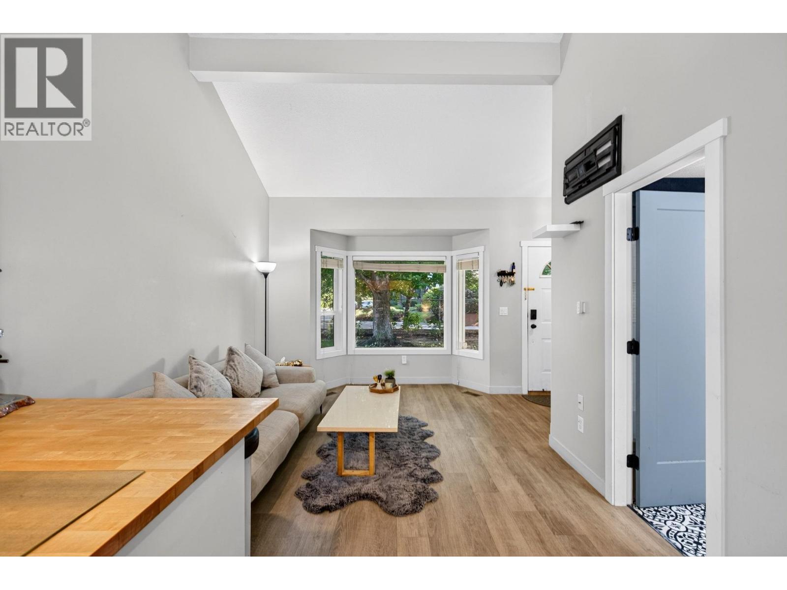 #104 3155 Gordon Drive - Image 18