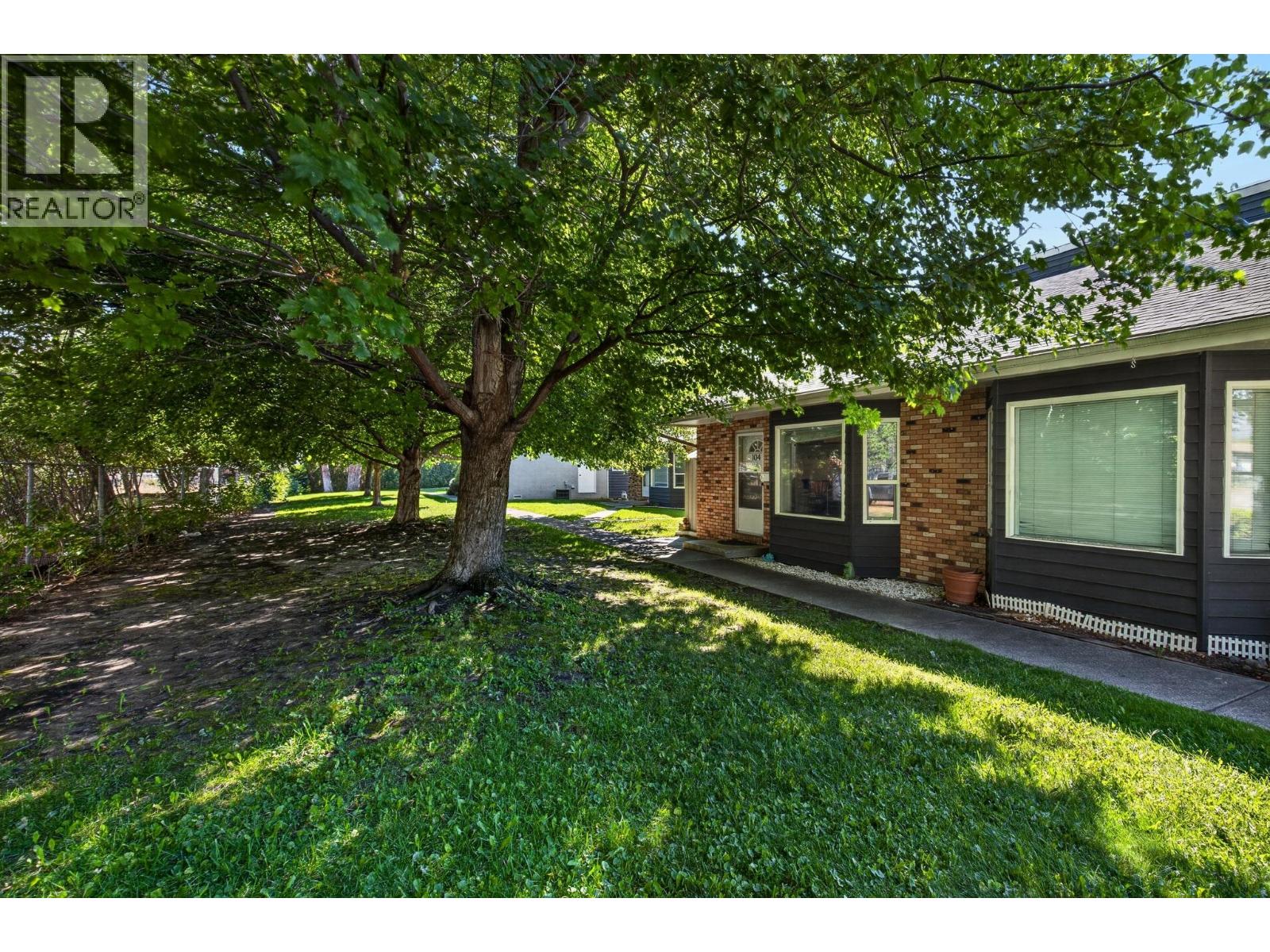 #104 3155 Gordon Drive - Image 11