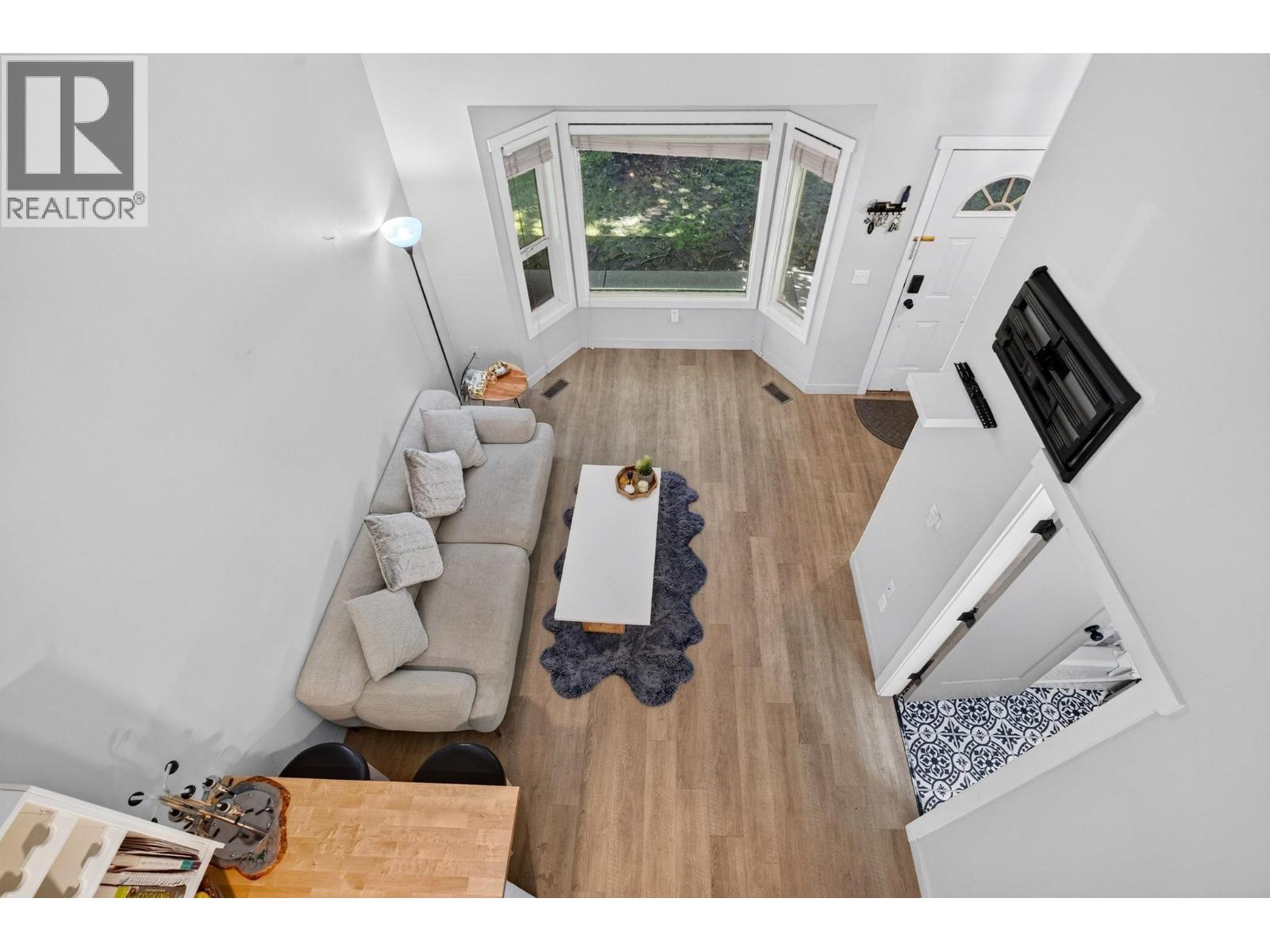 #104 3155 Gordon Drive - 27