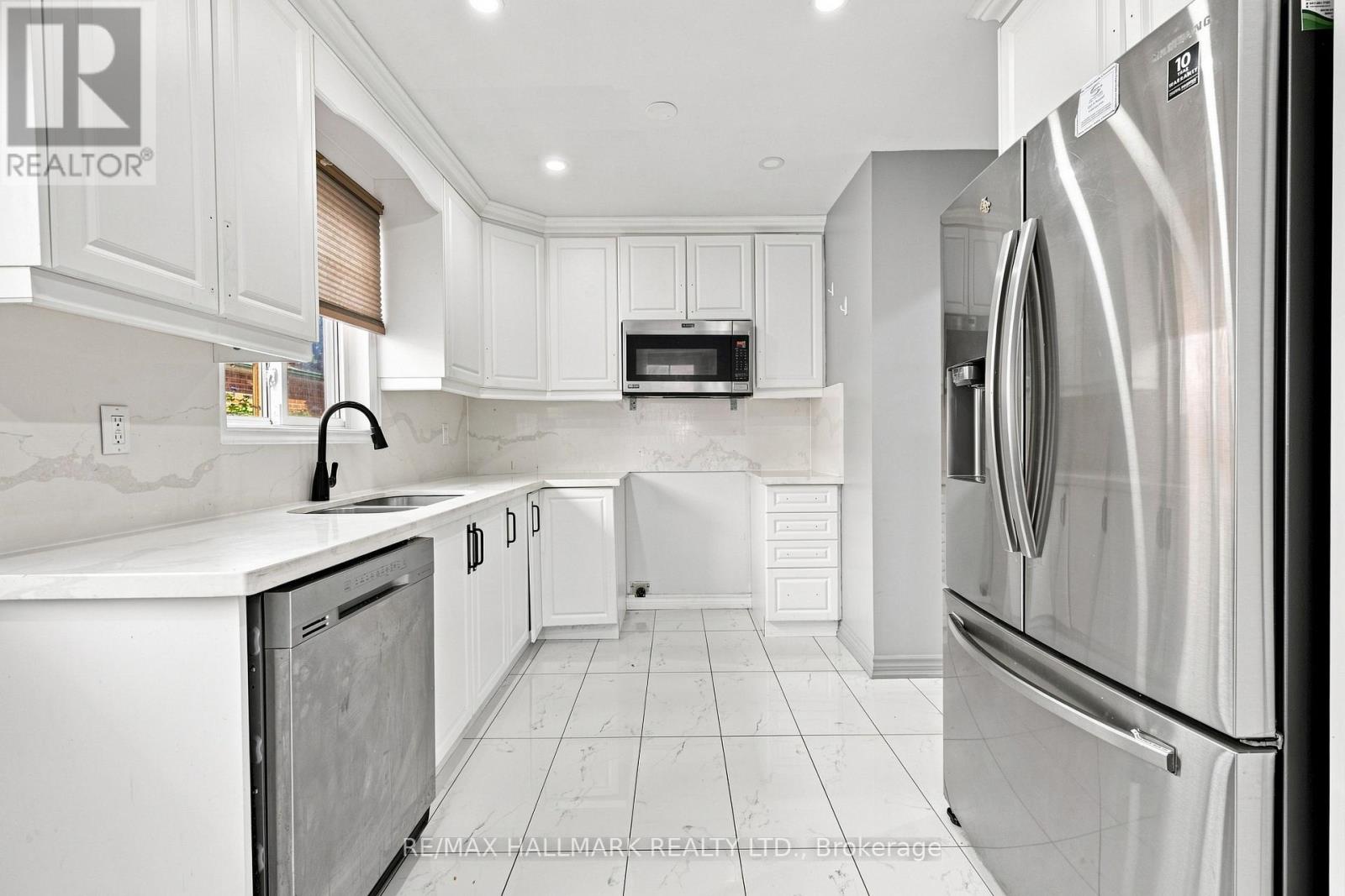 60 PICKARD LANE - 17