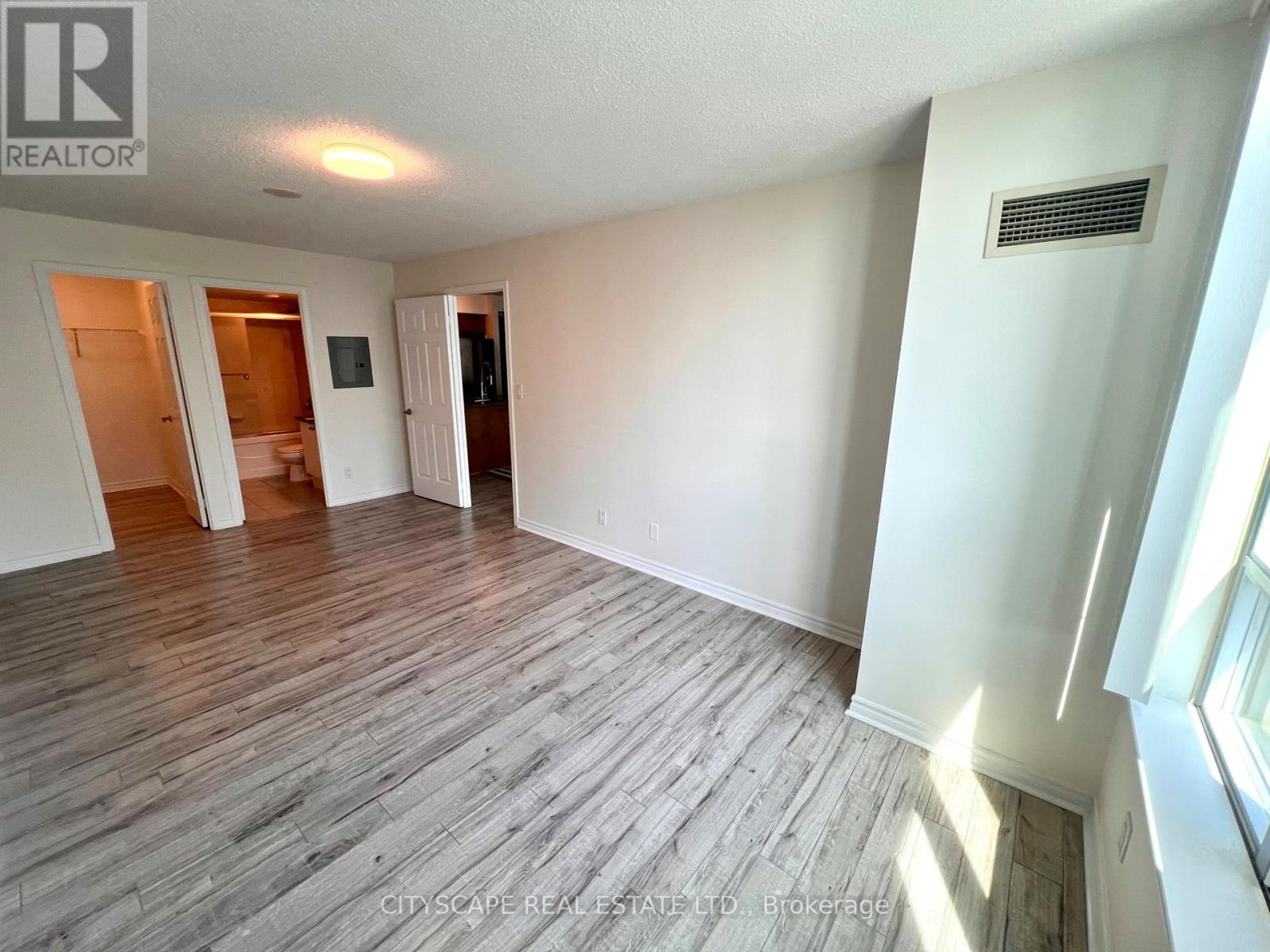 #1808 335 RATHBURN ROAD - 9