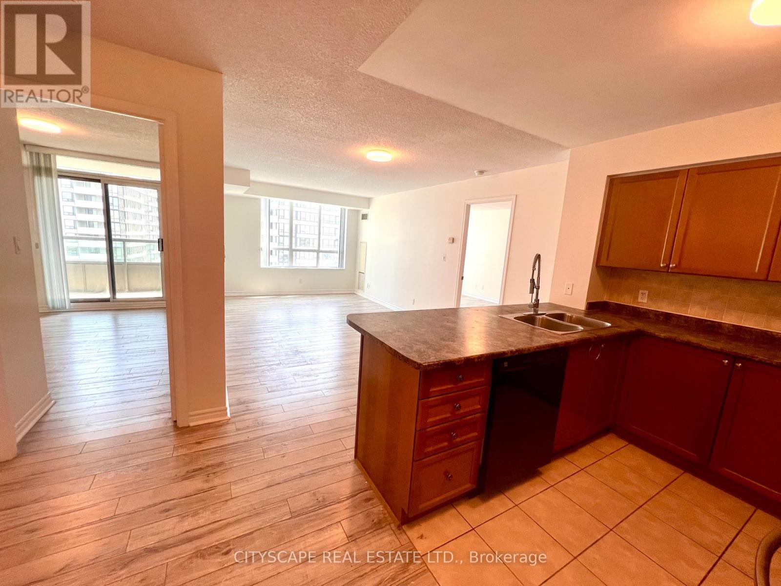 #1808 335 RATHBURN ROAD - 5