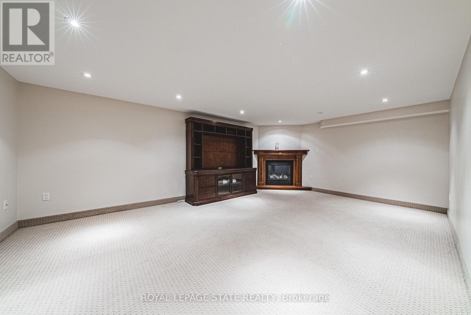 231 PINE COVE ROAD - Image 33