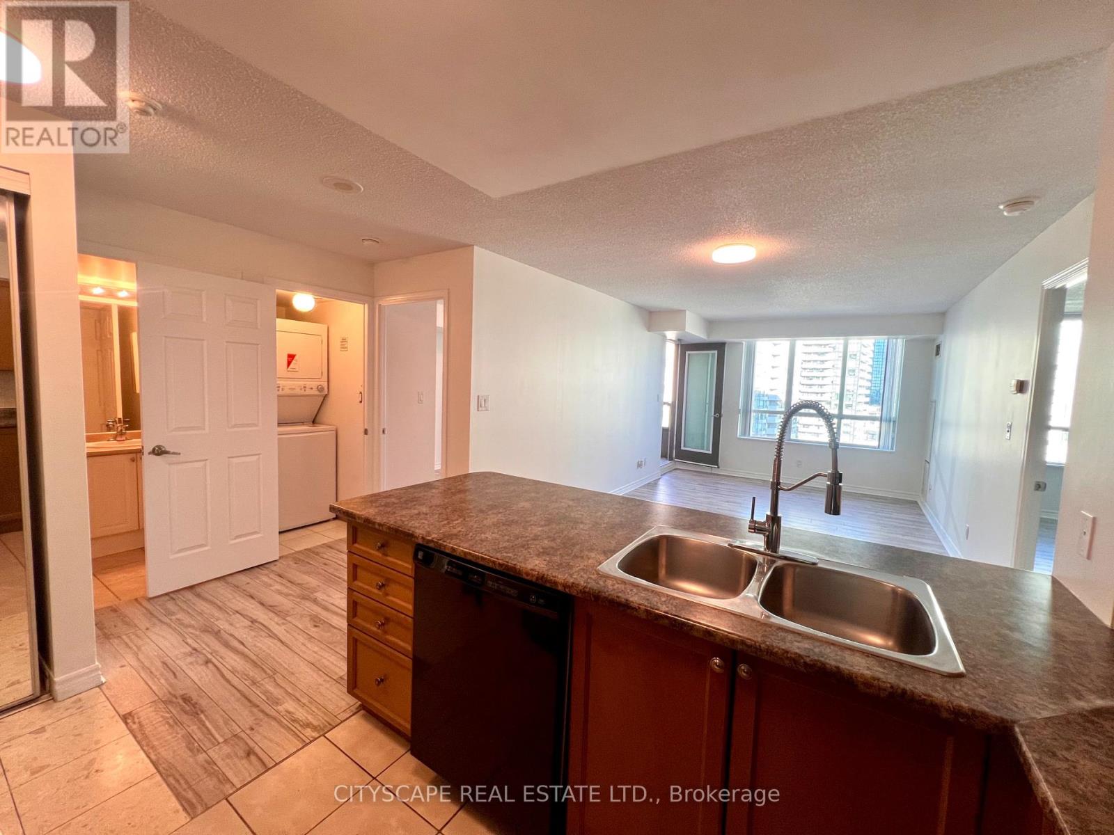 #1808 335 RATHBURN ROAD - 6
