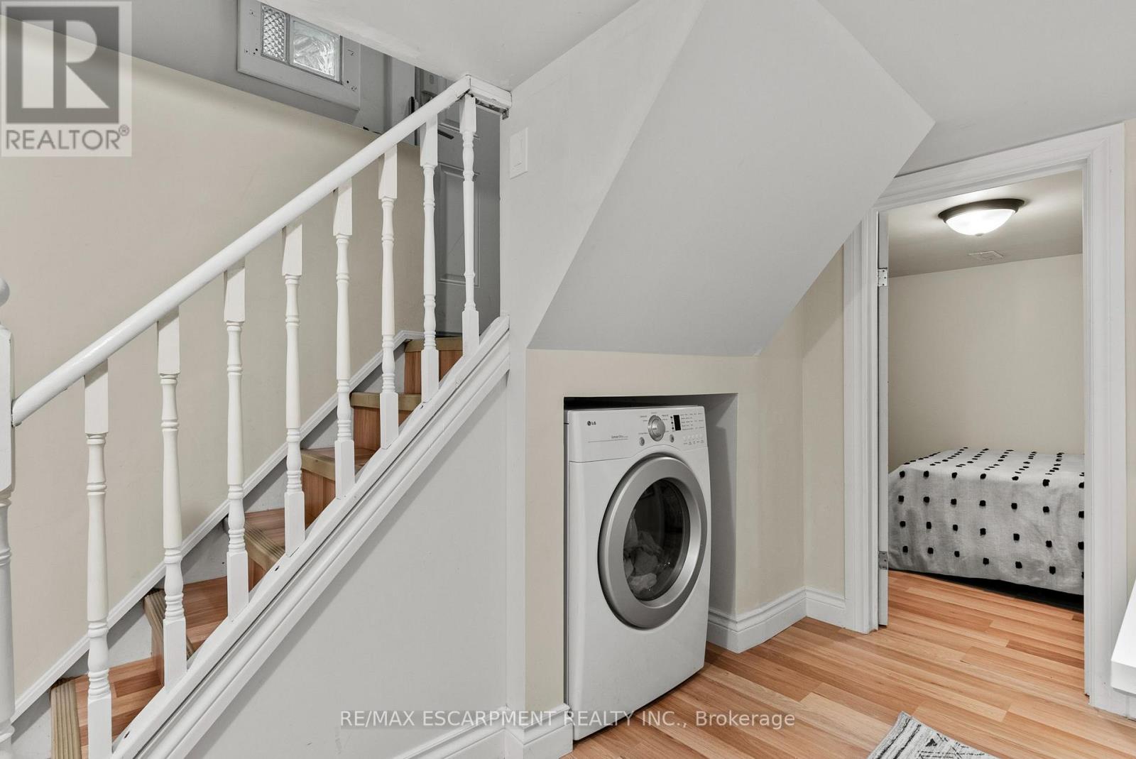 260 STINSON CRESCENT - Image 38