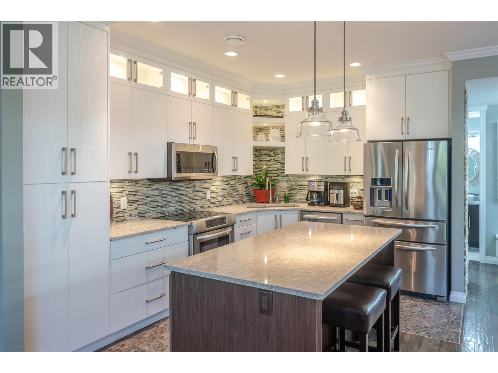 94 2450 Radio Tower Road, Oliver