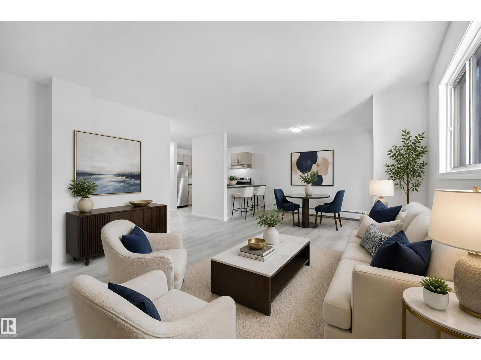 #101 7915 112 AV NW, Edmonton, Alberta, T5B0E7, Edmonton, Alberta — photo 3 of 5