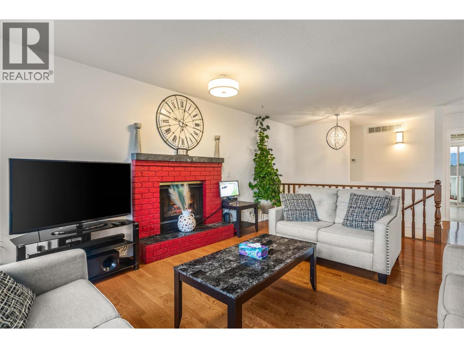  1730 Simpson Court, Kelowna
