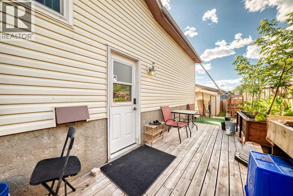 39 Aberdare Way NE - 19