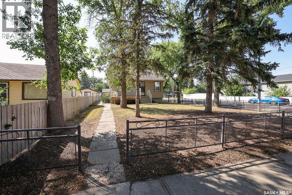 1200 ATKINSON STREET, Regina, Saskatchewan, S4N3V6, Regina, Saskatchewan — photo 3 of 5