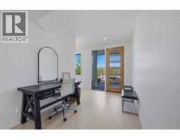 Bedroom - 615 Kingswood Terrace, Kelowna, BC V1V0J2 Photo 12