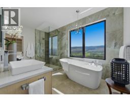 615 Kingswood Terrace, Kelowna, BC V1V0J2 Photo 45