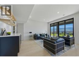 615 Kingswood Terrace, Kelowna, BC V1V0J2 Photo 31
