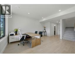 615 Kingswood Terrace, Kelowna, BC V1V0J2 Photo 33