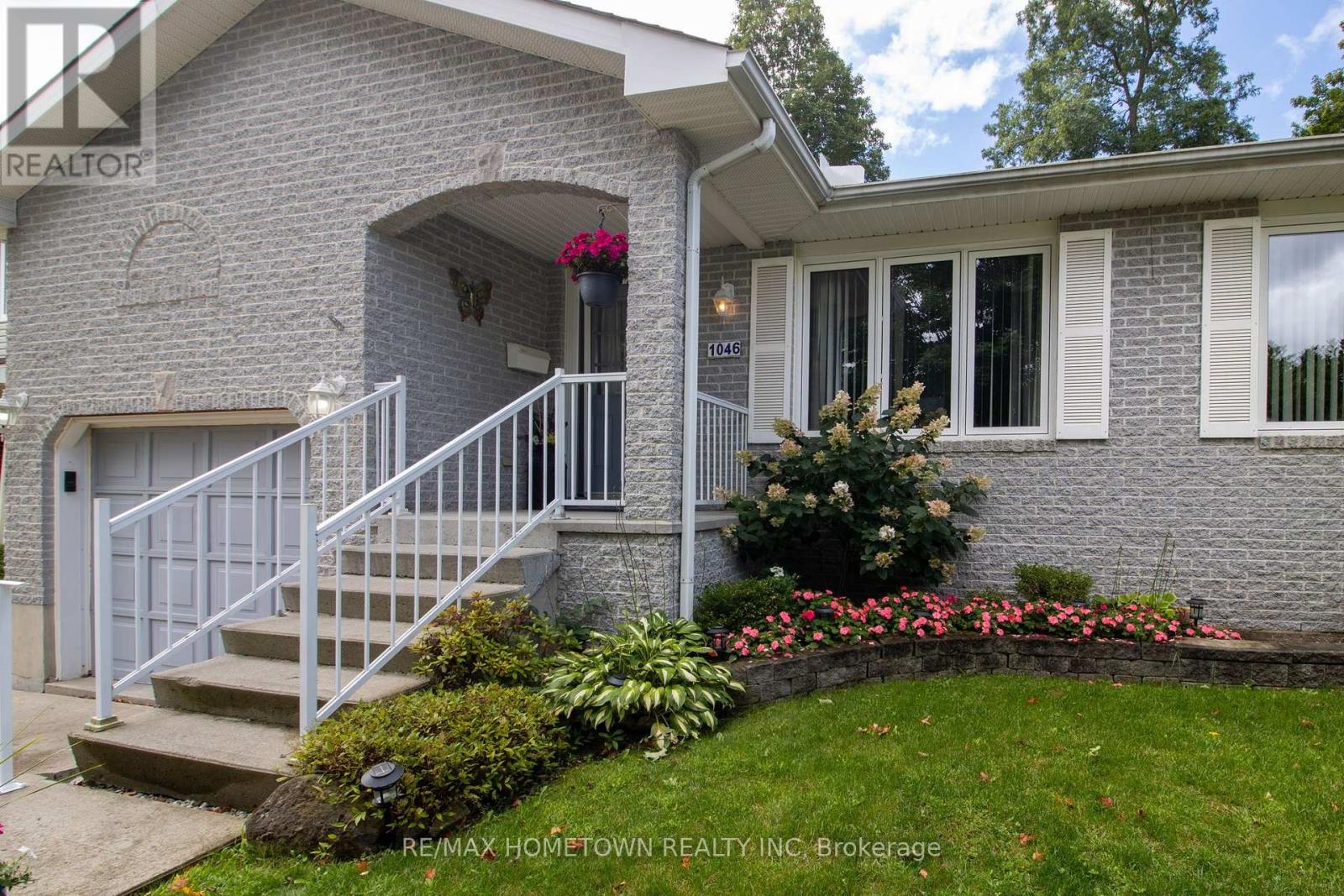 1046 BRIDLEWOOD DRIVE - 2