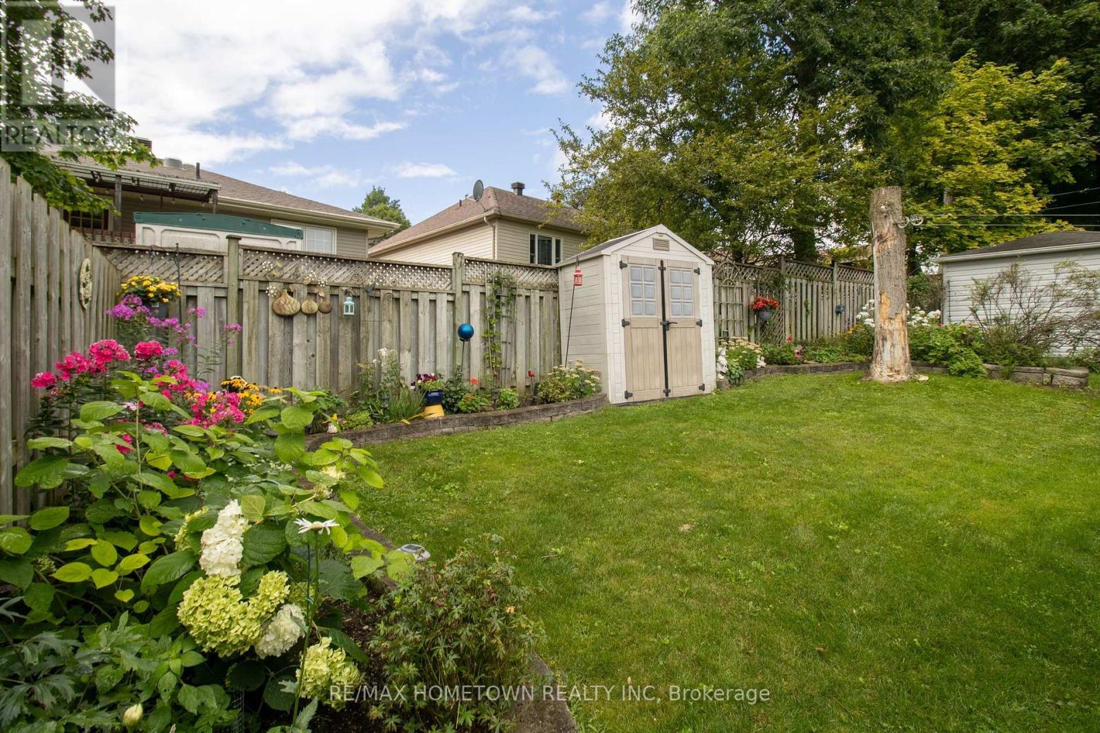 1046 BRIDLEWOOD DRIVE - 32