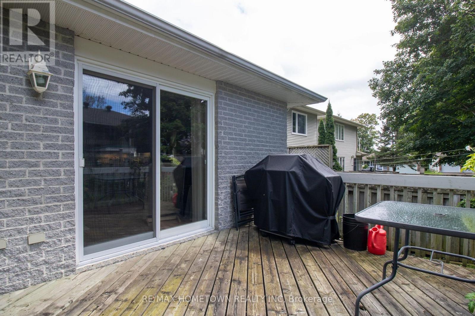 1046 BRIDLEWOOD DRIVE - Image 34