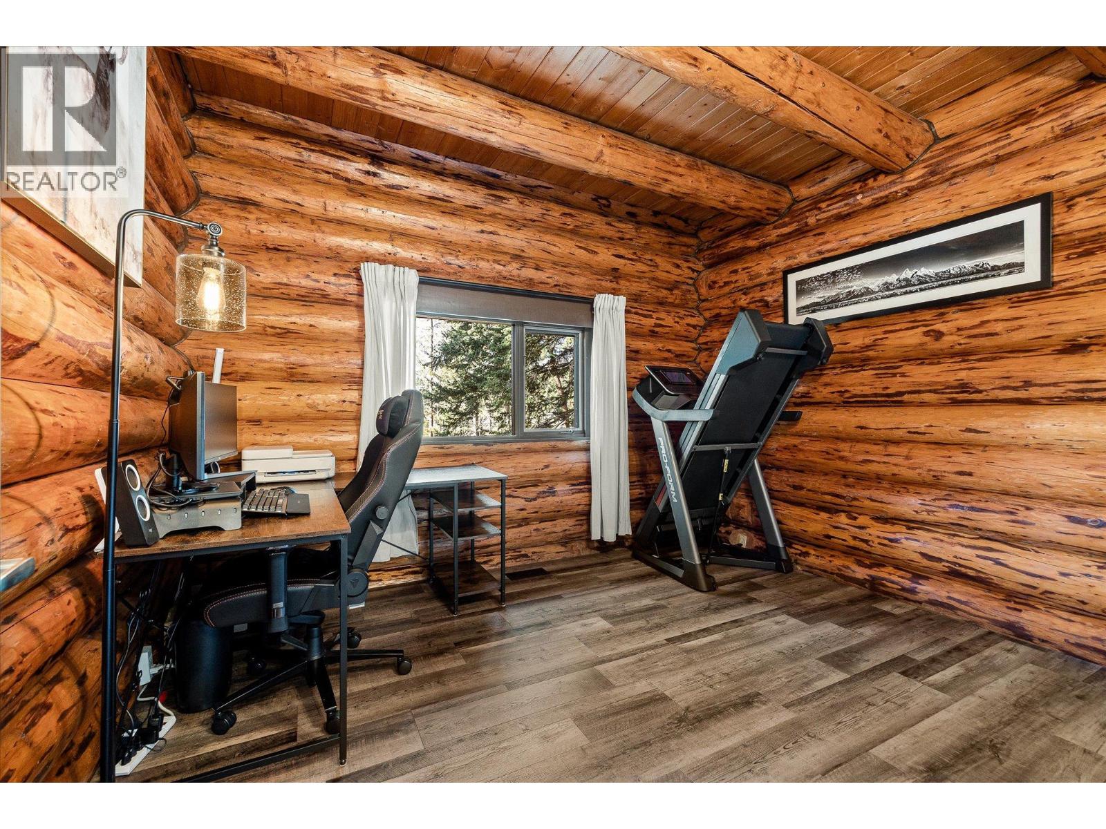  1725 Keloka Drive, West Kelowna