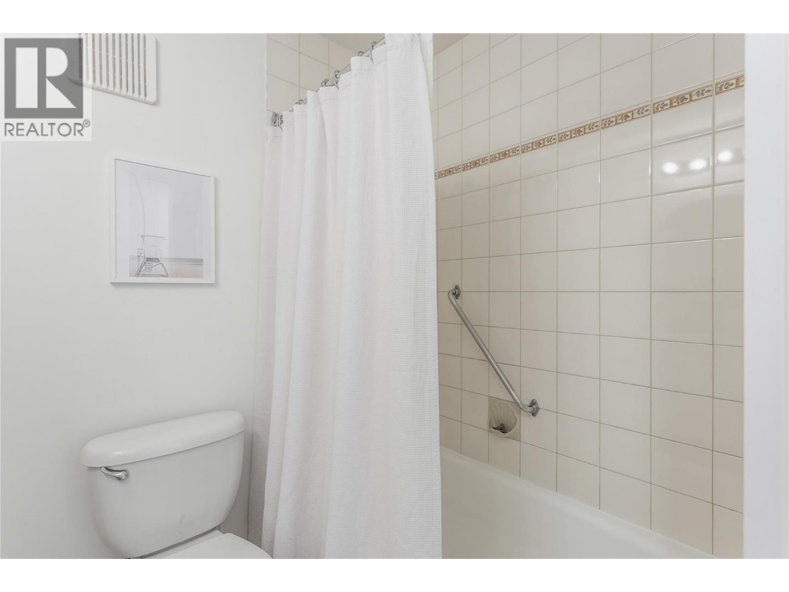 #303 737 Leon Avenue - 18