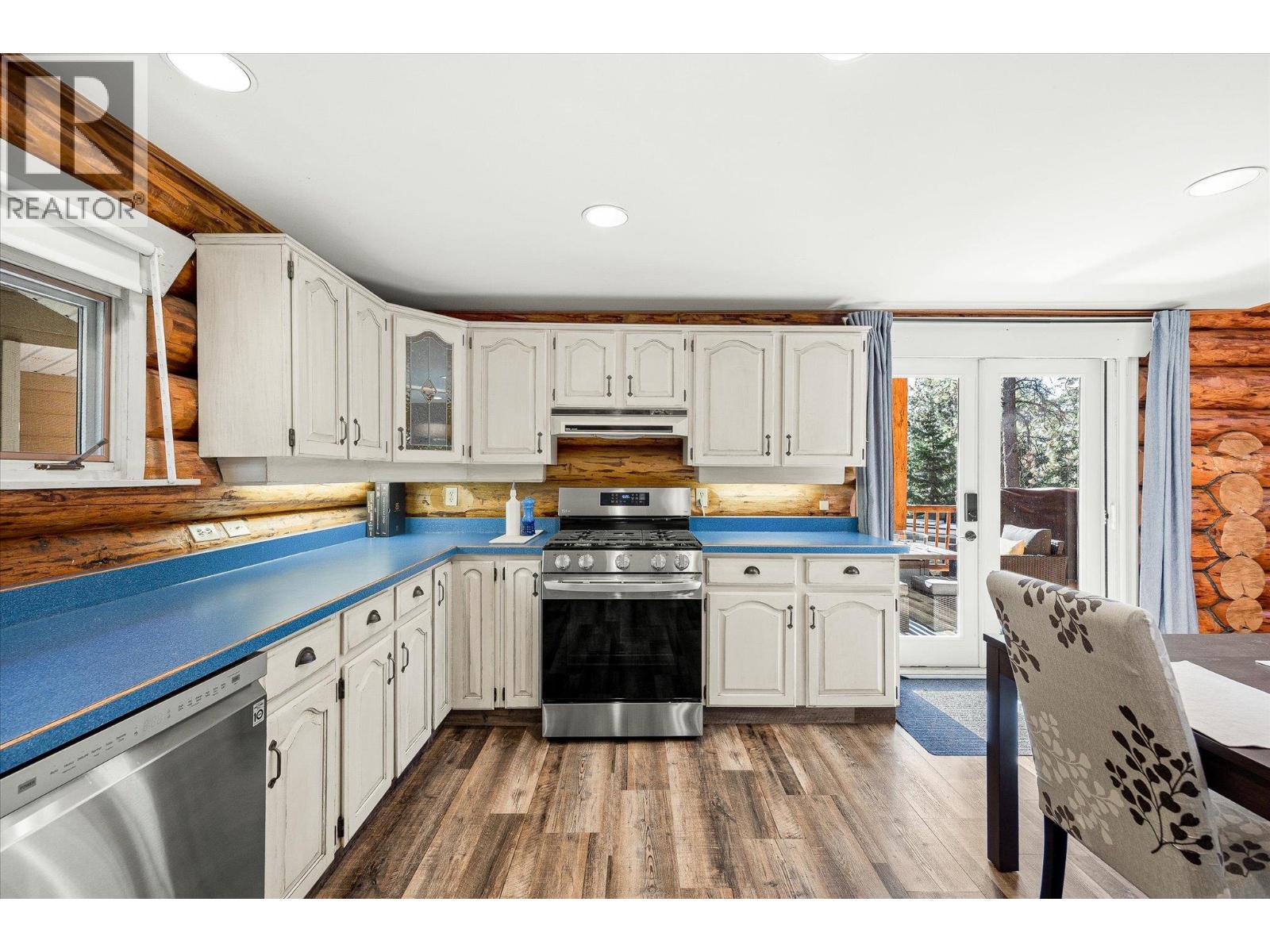  1725 Keloka Drive, West Kelowna