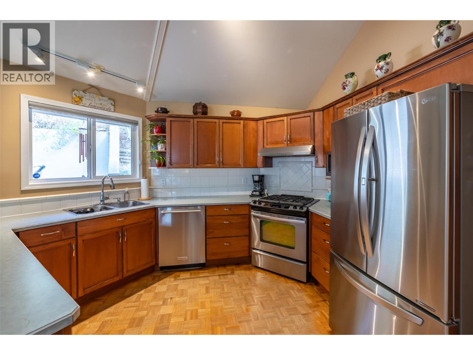  4744 Lakeside Road, Penticton