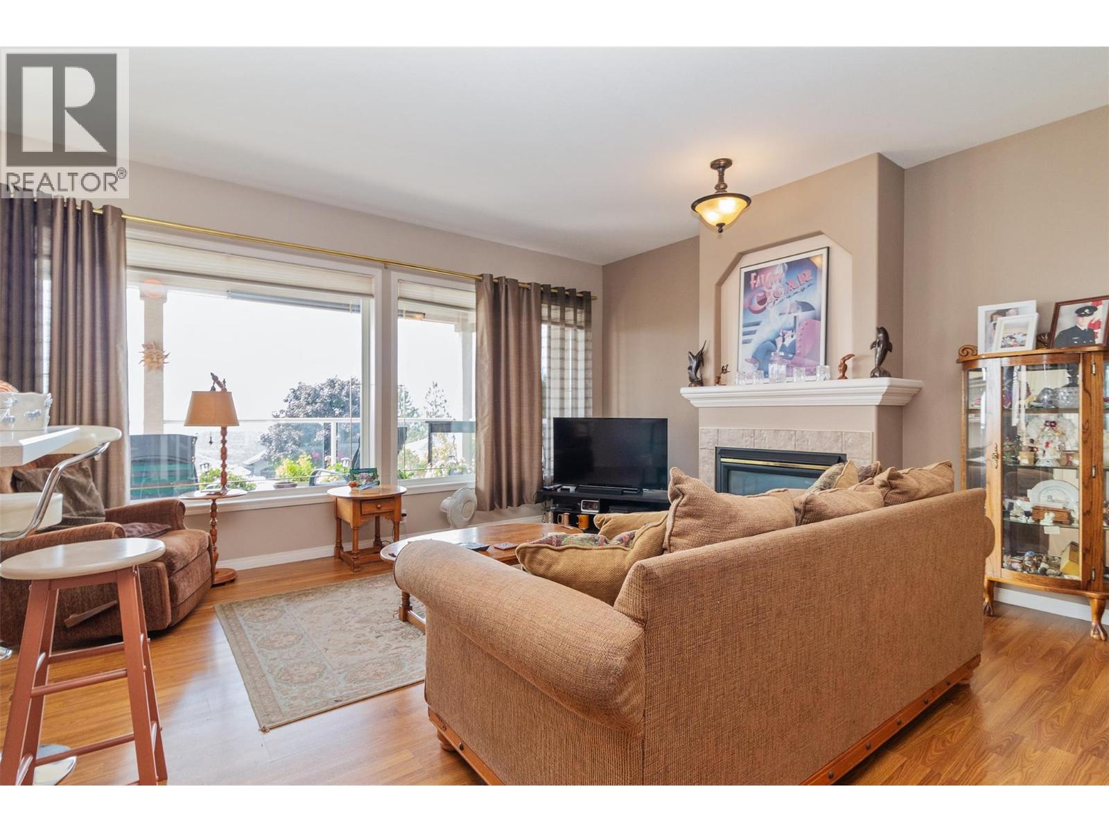 843 Lone Pine Drive - 14