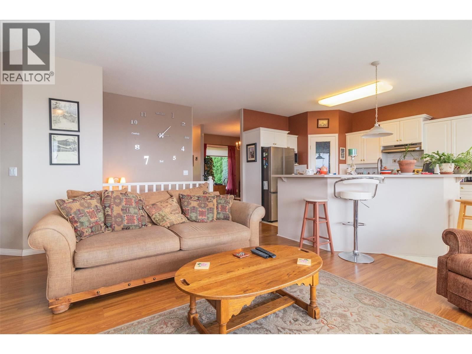 843 Lone Pine Drive - Image 12