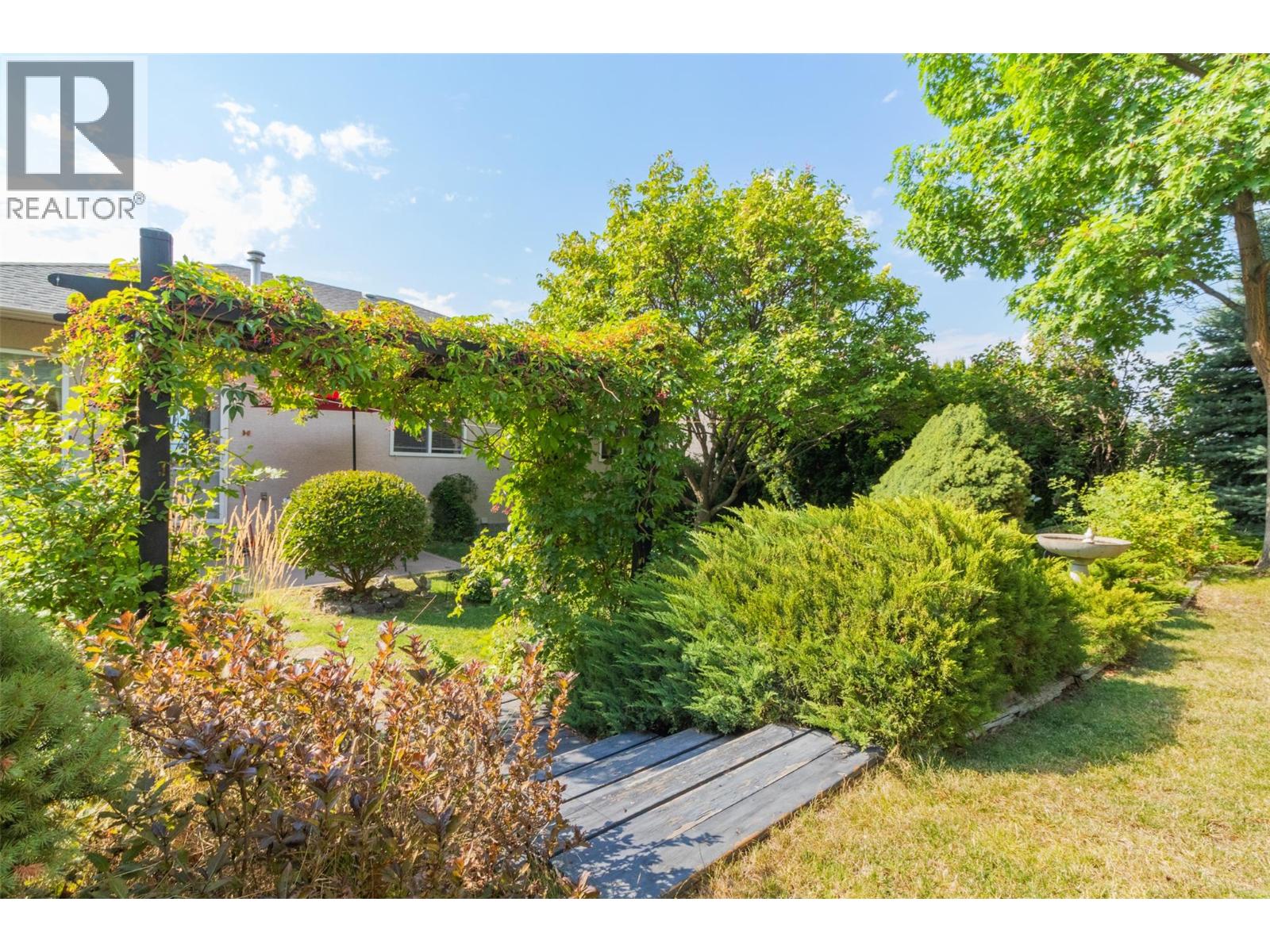 843 Lone Pine Drive - Image 51