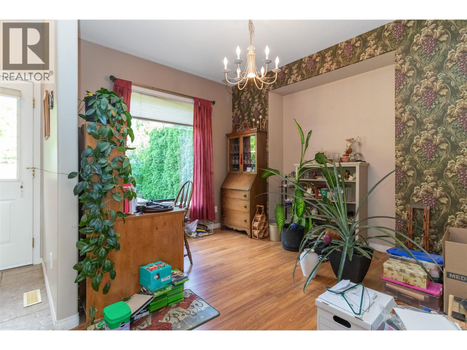 843 Lone Pine Drive - 2
