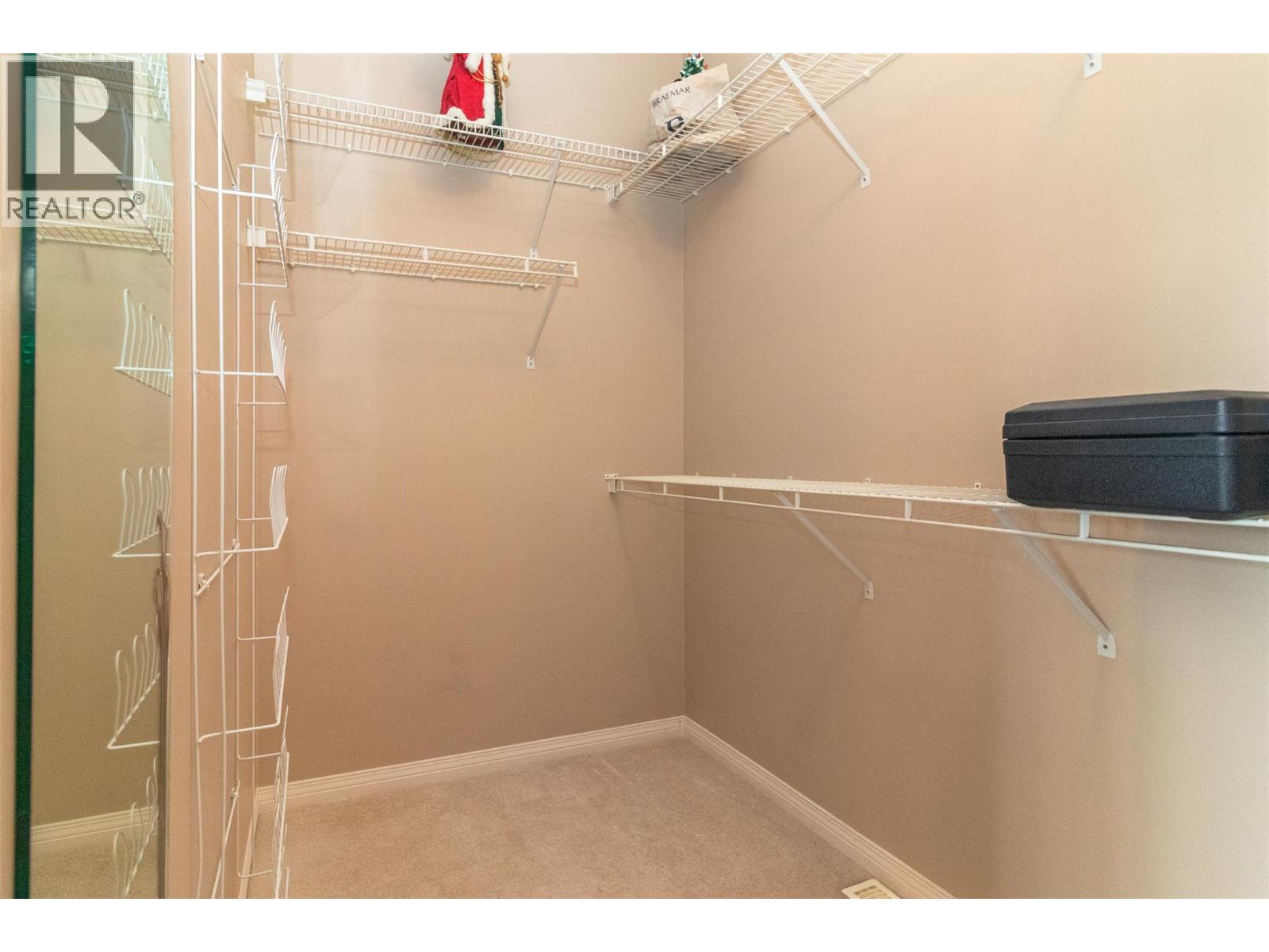 843 Lone Pine Drive - Image 19