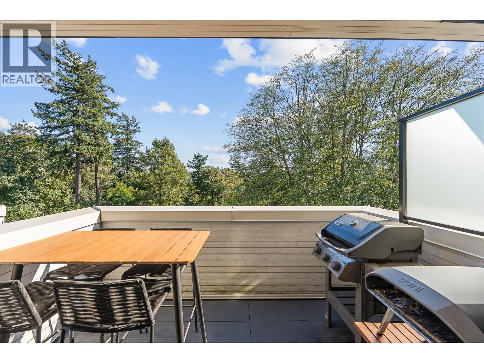 203 650 E 2ND STREET, North Vancouver