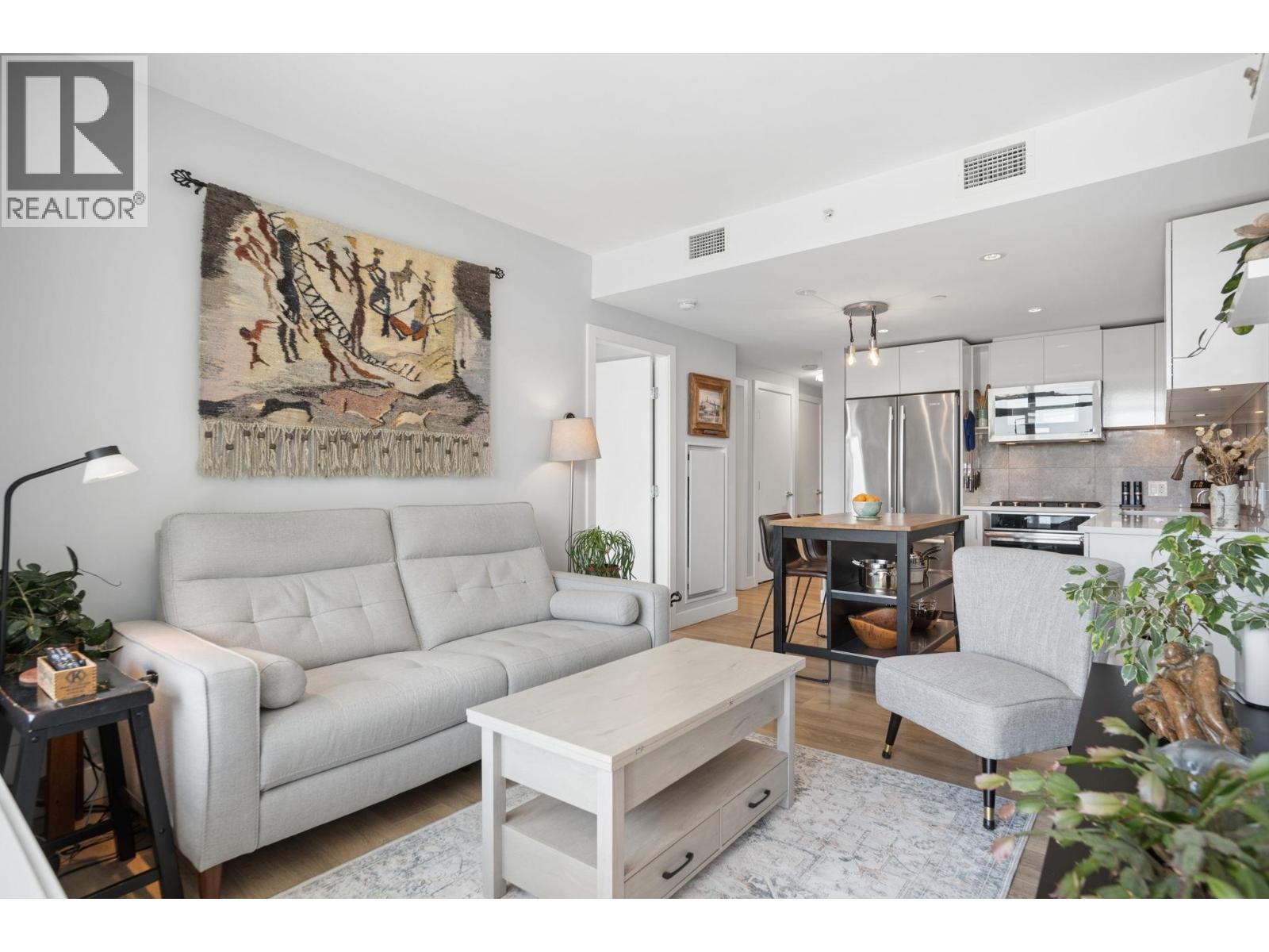 #607 8538 RIVER DISTRICT Crossing, Vancouver, British Columbia, V5S0C9, Vancouver, British Columbia — photo 4 of 5