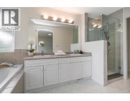 24128 Hill Avenue, Maple Ridge, BC V2W2C9 Photo 19