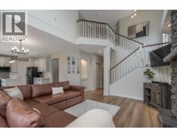 24128 Hill Avenue, Maple Ridge, BC V2W2C9 Photo 7